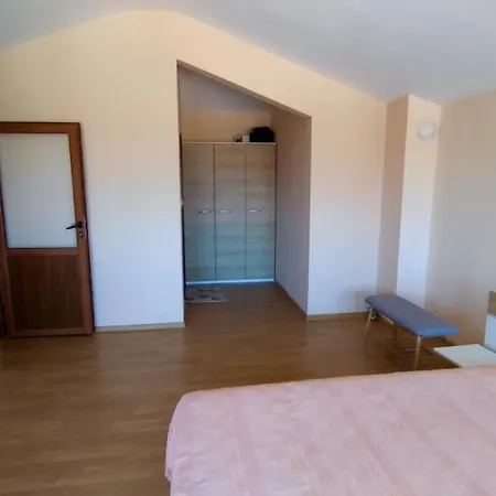 Nestinarka Great Penthouse Apartment *