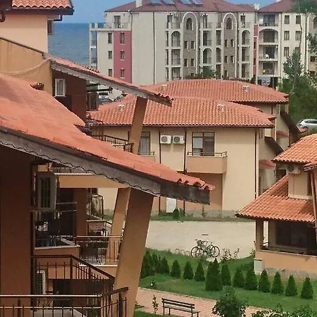 Nestinarka Great Penthouse Апартамент